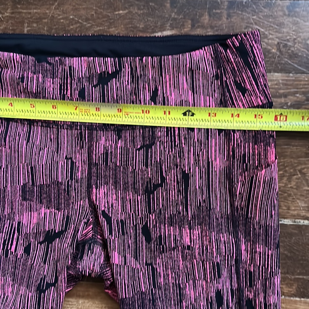 Lululemon Pace Rival Crop - Picture 11 of 12
